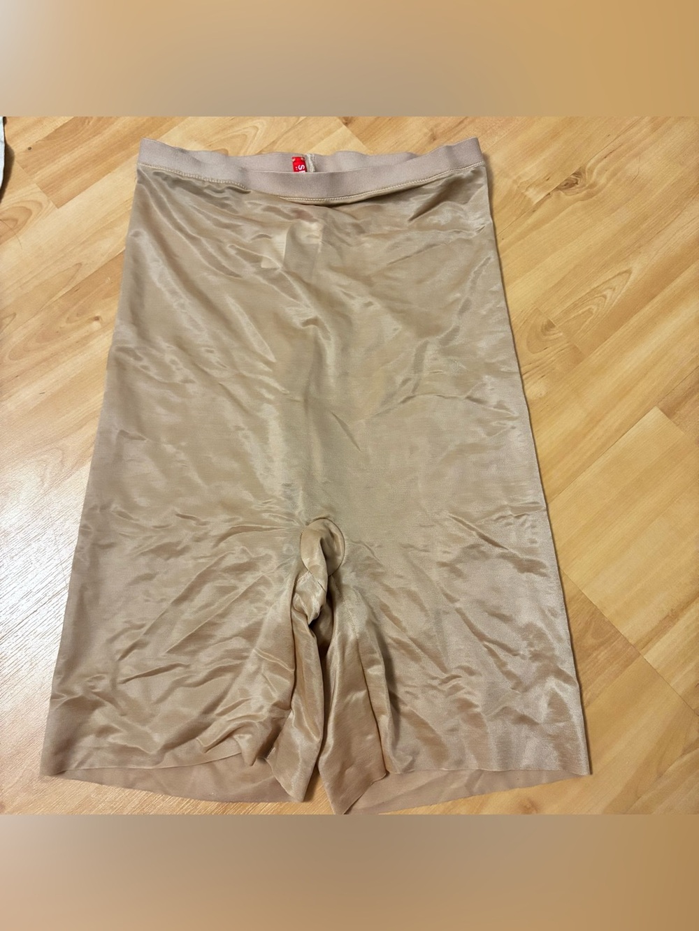 Spanx Shapewear Compression Shorts in Beige Size Large